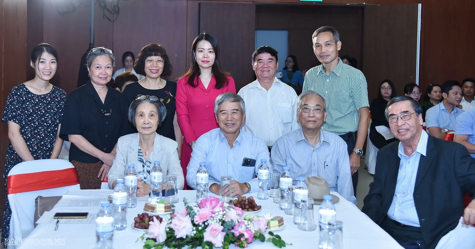 Cán bộ làm công tác Ngoại giao kinh tế tiếp tục nuôi dưỡng đam mê, ấp ủ hoài bão, thắp sáng nhiệt huyết, ra sức thi đua, xây dựng nước Việt Nam phồn v Cán bộ làm công tác Ngoại giao kinh tế tiếp tục nuôi dưỡng đam mê, ấp ủ hoài bão, thắp sáng nhiệt huyết, ra sức thi đua, xây dựng nước Việt Nam phồn v