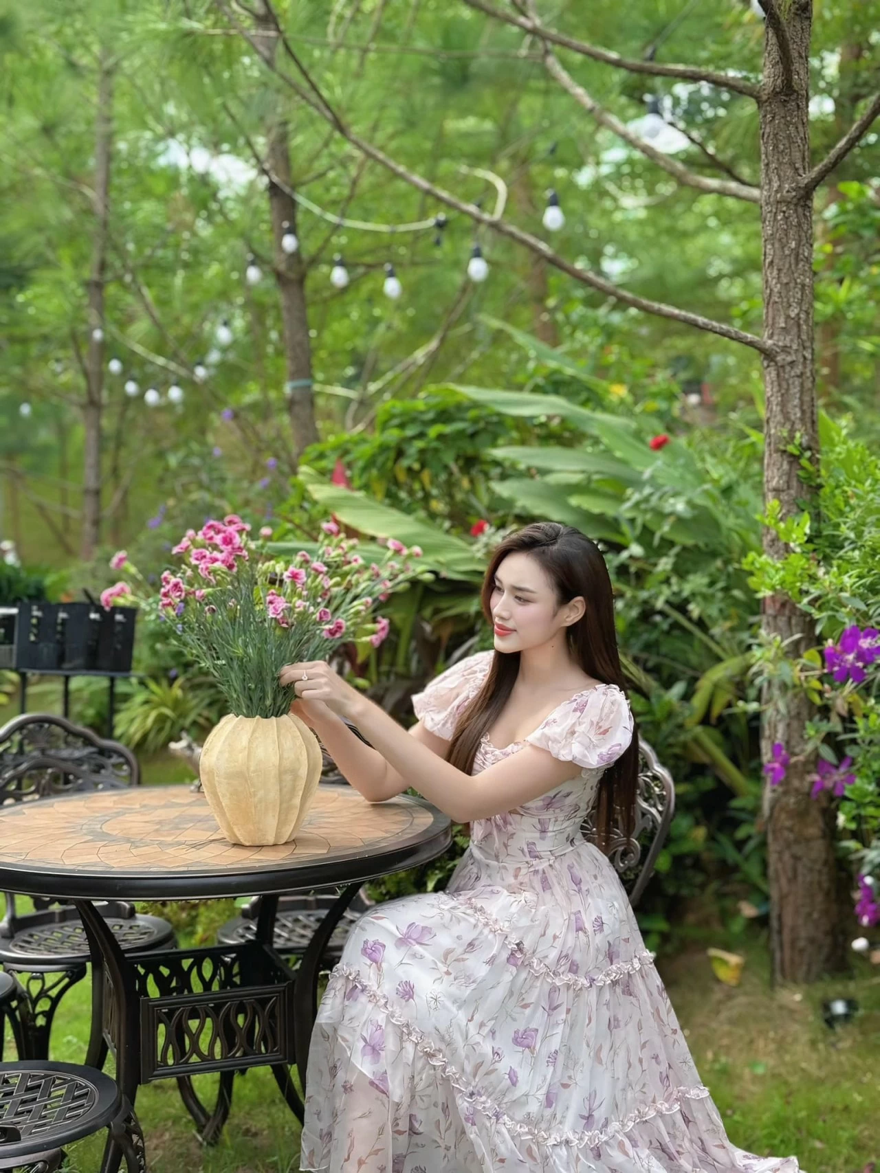 Hoa hậu Đỗ Thị Hà Không thể rời mắt trước gu thời trang đời thường của Hoa hậu Đỗ Thị Hà