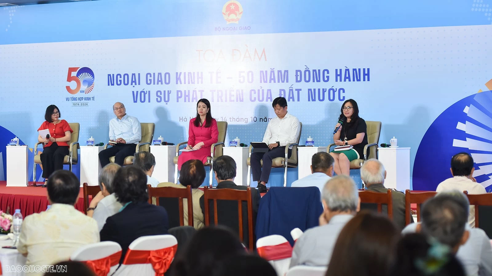 Ngoại giao kinh tế: Đóng góp cho kỷ nguyên vươn mình Ngoại giao kinh tế: Đóng góp cho kỷ nguyên vươn mình