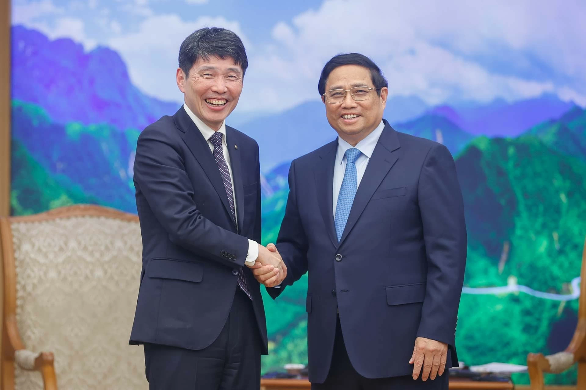 Thủ tướng Phạm Minh Chính tiếp Thống đốc tỉnh Gunma của Nhật Bản Thủ tướng Phạm Minh Chính tiếp Thống đốc tỉnh Gunma của Nhật Bản