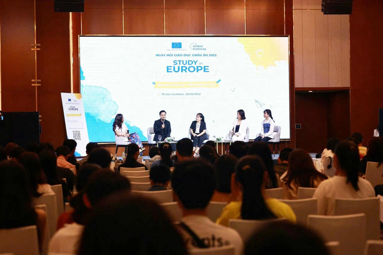Nhiều thông tin và cơ hội học bổng hấp dẫn tại Tuần lễ giáo dục châu Âu 2024 Nhiều thông tin và cơ hội học bổng hấp dẫn tại Tuần lễ giáo dục châu Âu 2024