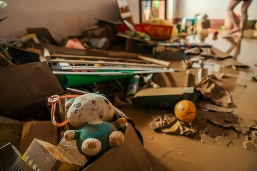 Sự tĩnh lặng sau cơn bão Yagi cũng nguy hiểm không kém gì cơn bão Sự tĩnh lặng sau cơn bão Yagi cũng nguy hiểm không kém gì cơn bão