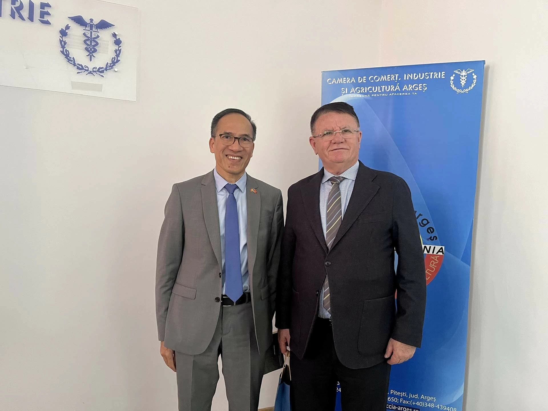 Thúc đẩy hợp tác trong nhiều lĩnh vực tại thành phố Pitești, Romania Thúc đẩy hợp tác trong nhiều lĩnh vực tại thành phố Pitești, Romania