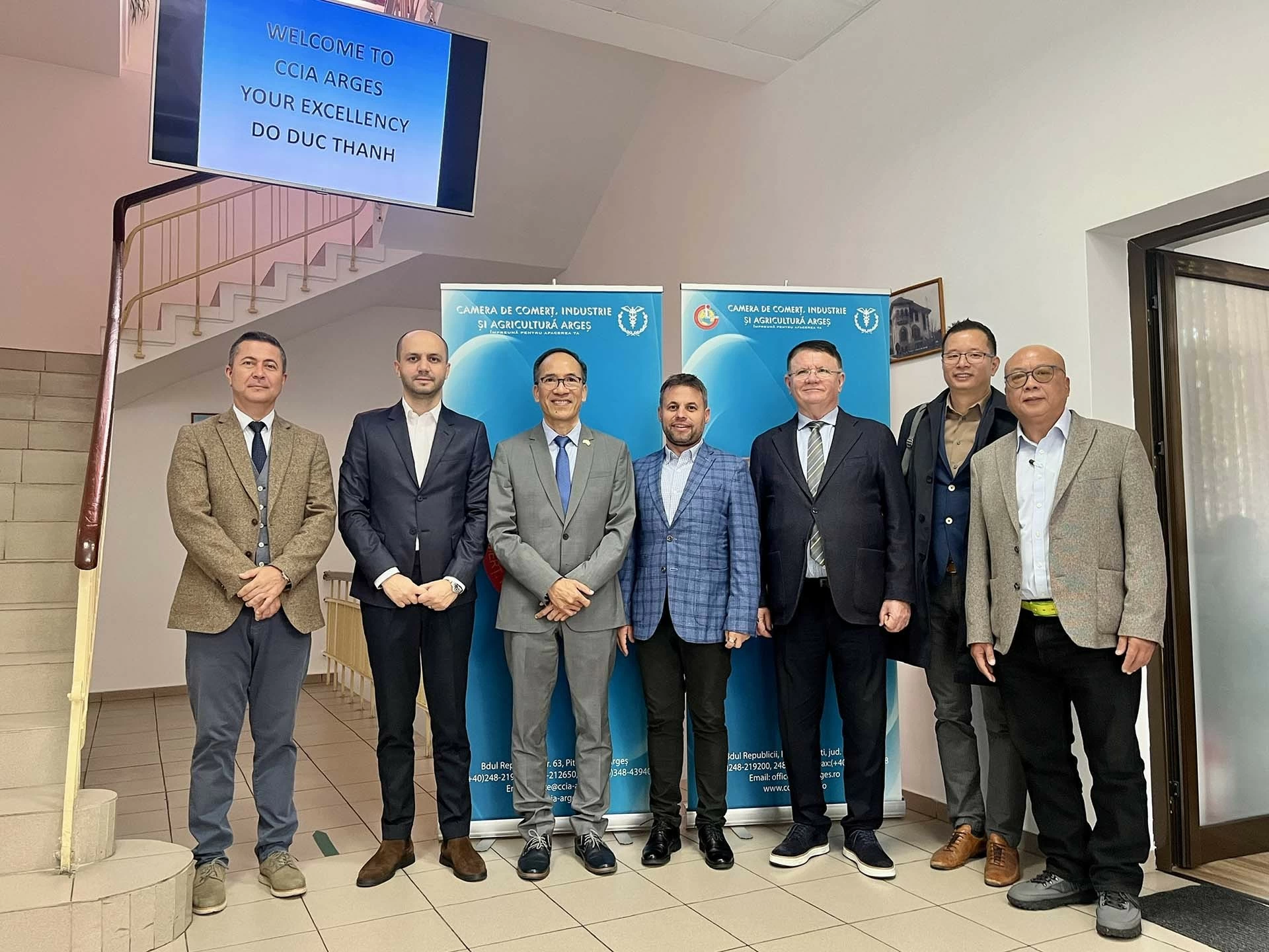 Thúc đẩy hợp tác trong nhiều lĩnh vực tại thành phố Pitești, Romania Thúc đẩy hợp tác trong nhiều lĩnh vực tại thành phố Pitești, Romania