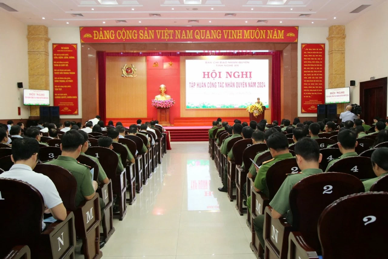 Nghệ An đưa công tác đấu tranh và bảo vệ nhân quyền phát triển cả chiều rộng và đi vào chiều sâu thực chất Nghệ An đưa công tác đấu tranh và bảo vệ nhân quyền phát triển cả chiều rộng và đi vào chiều sâu thực chất