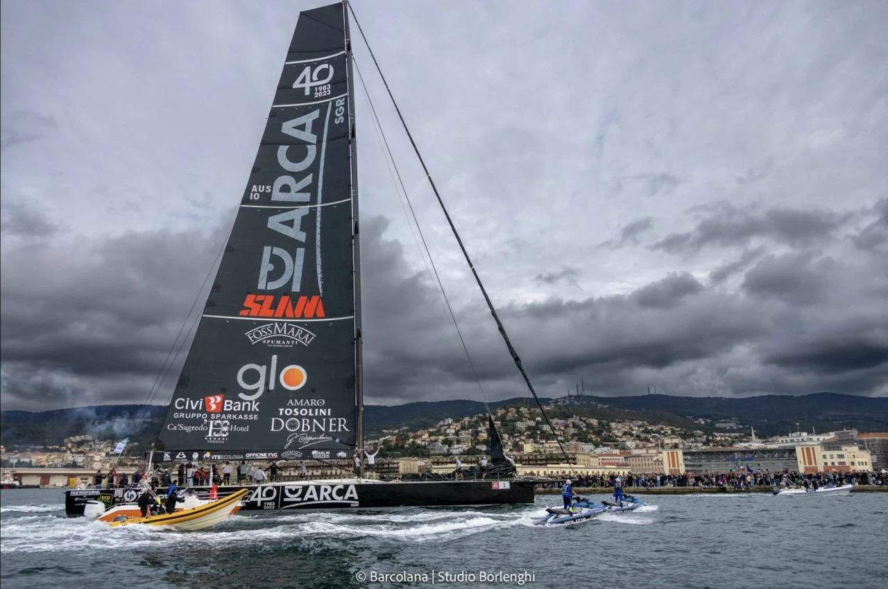 Italy: Mãn nhãn với giải đua thuyền buồm lớn nhất thế giới Barcolana Regatta Italy: Mãn nhãn với giải đua thuyền buồm lớn nhất thế giới Barcolana Regatta