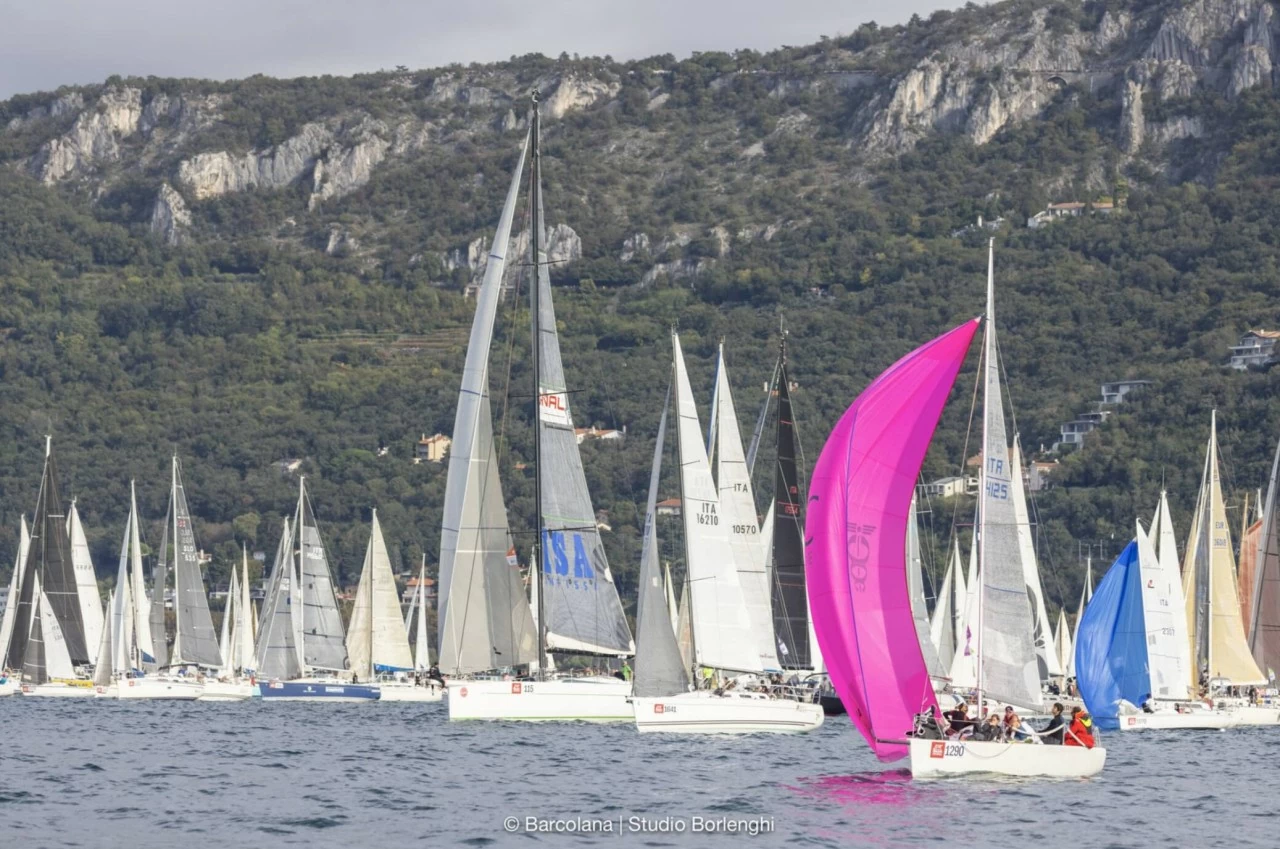 Italy: Mãn nhãn với giải đua thuyền buồm lớn nhất thế giới Barcolana Regatta Italy: Mãn nhãn với giải đua thuyền buồm lớn nhất thế giới Barcolana Regatta