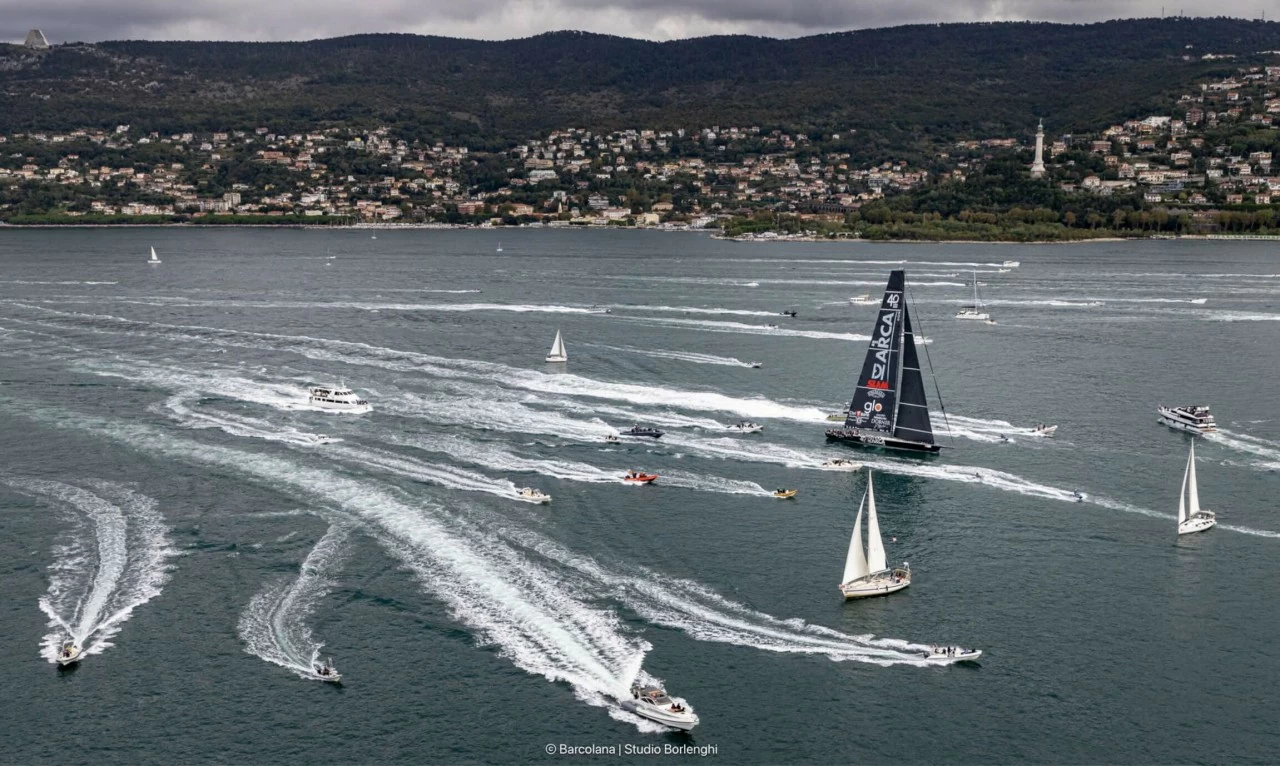 Italy: Mãn nhãn với giải đua thuyền buồm lớn nhất thế giới Barcolana Regatta Italy: Mãn nhãn với giải đua thuyền buồm lớn nhất thế giới Barcolana Regatta