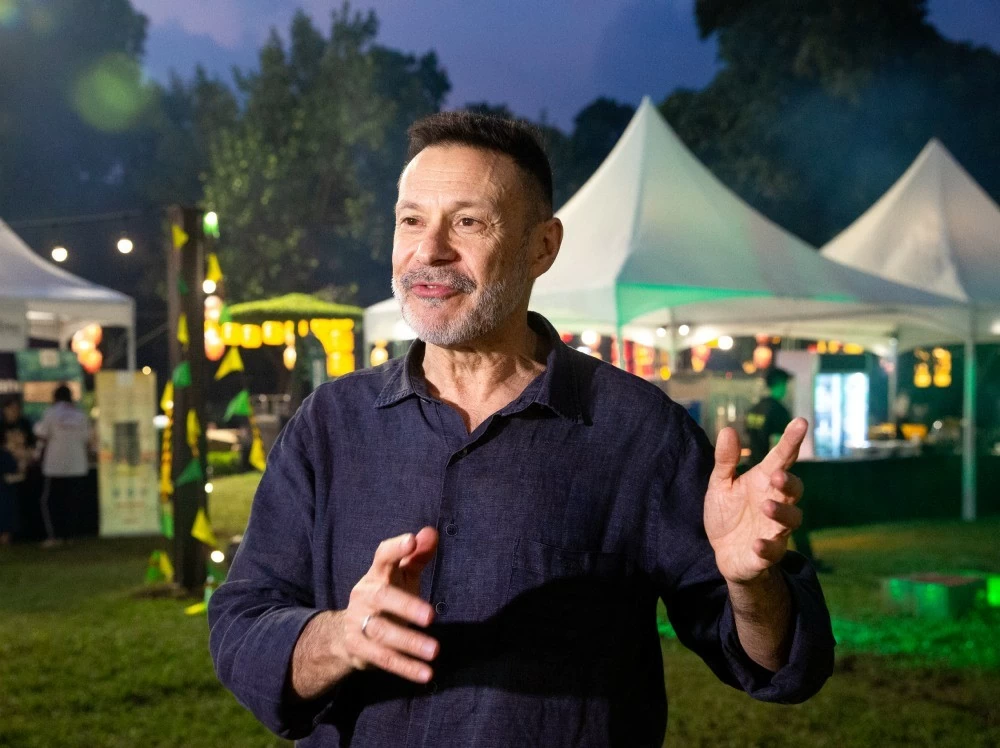 Đại sứ Andrew Goledzinowski: Việt Nam-Australia cùng tôn vinh tình yêu ẩm thực giữa lòng Hà Nội Đại sứ Andrew Goledzinowski: Việt Nam-Australia cùng tôn vinh tình yêu ẩm thực giữa lòng Hà Nội