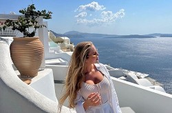 Sao Liverpool Dominik Szoboszlai cầu hôn mỹ nhân xinh đẹp