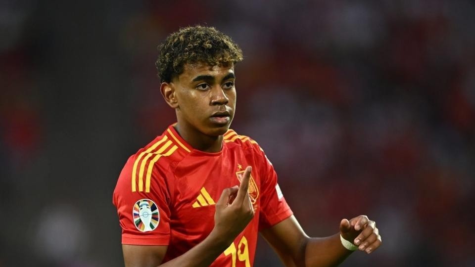 Danh sách rút gọn đề cử giải Cậu bé vàng 2024: PSG, MU dẫn đầu