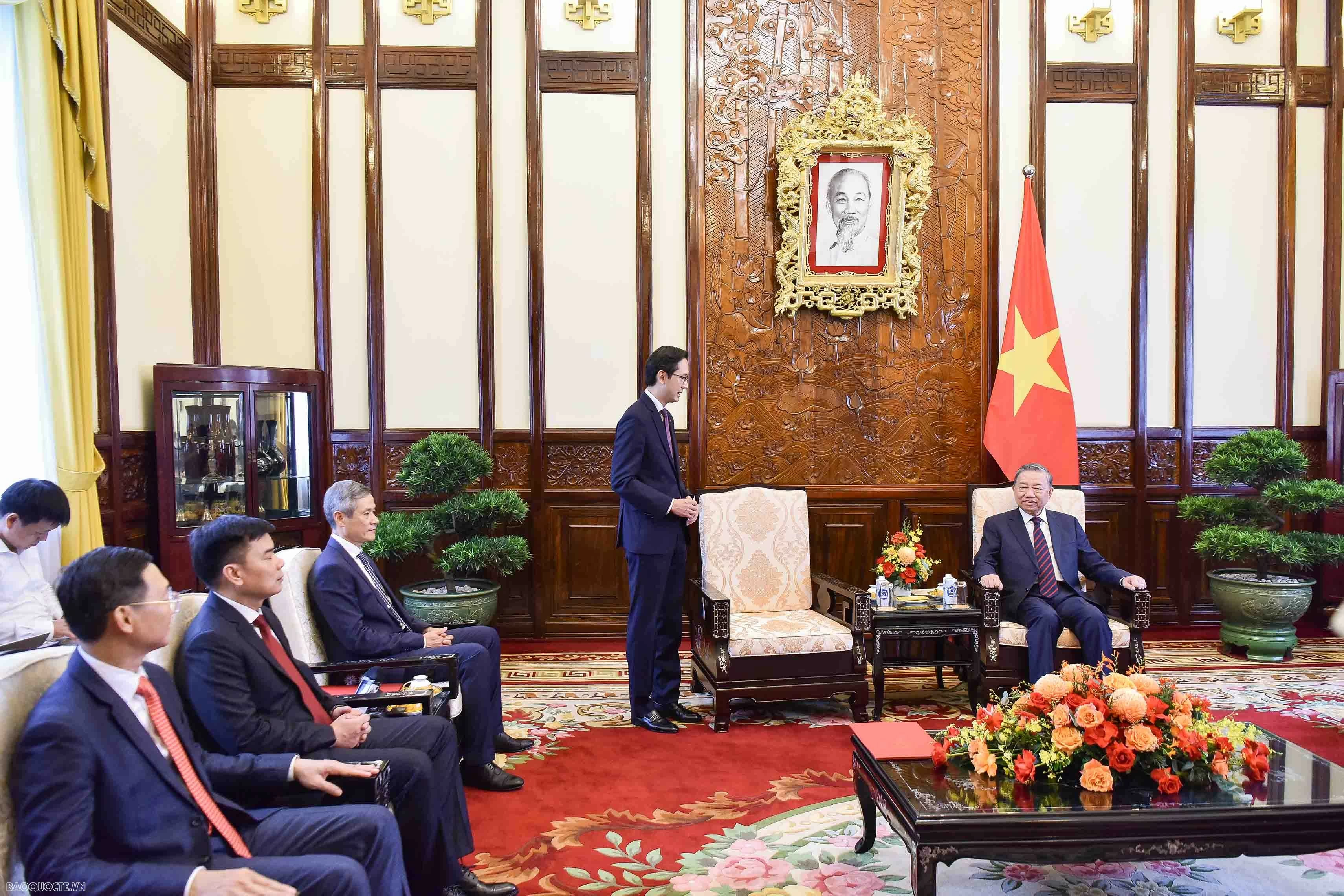 Tổng Bí thư, Chủ tịch nước trao quyết định bổ nhiệm 4 Đại sứ, Trưởng đại diện Việt Nam ở nước ngoài Tổng Bí thư, Chủ tịch nước trao quyết định bổ nhiệm Đại sứ, Trưởng đại diện Việt Nam ở nước ngoài