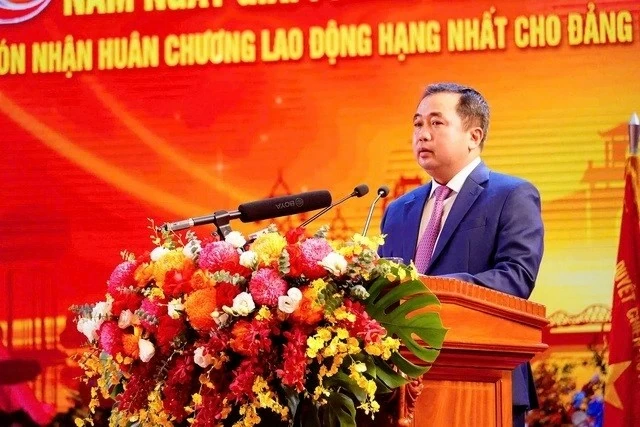 Thành phố Hải Dương đón nhận Huân chương Lao động hạng Nhất Thành phố Hải Dương đón nhận Huân chương Lao động hạng Nhất