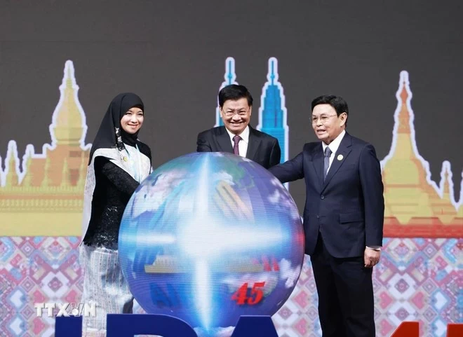 Nghi thức khai mạc Đại hội đồng Liên Nghị viện các Quốc gia Đông Nam Á lần thứ 45. (Ảnh: Thống Nhất/TTXVN) Nghi thức khai mạc Đại hội đồng Liên Nghị viện các Quốc gia Đông Nam Á lần thứ 45. (Ảnh: Thống Nhất/TTXVN)