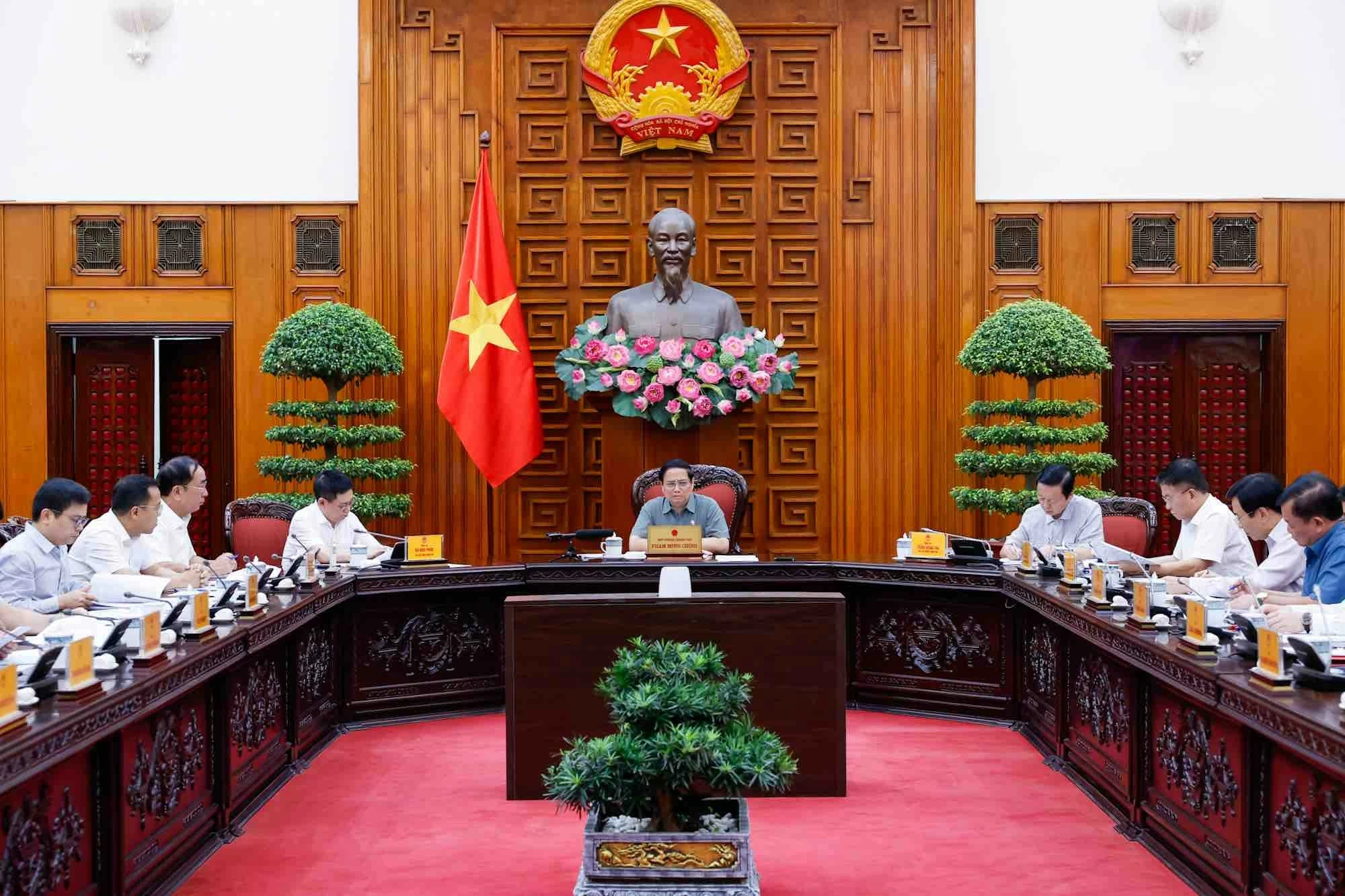 Thủ tướng chỉ đạo trong ngày hôm nay (19/10) phải ban hành Nghị định về cơ chế, chính sách khuyến khích phát triển điện mặt trời mái nhà - Ảnh: VGP/Nhật Bắc Thủ tướng chỉ đạo trong ngày hôm nay (19/10) phải ban hành Nghị định về cơ chế, chính sách khuyến khích phát triển điện mặt trời mái nhà - Ảnh: VGP/Nhật Bắc