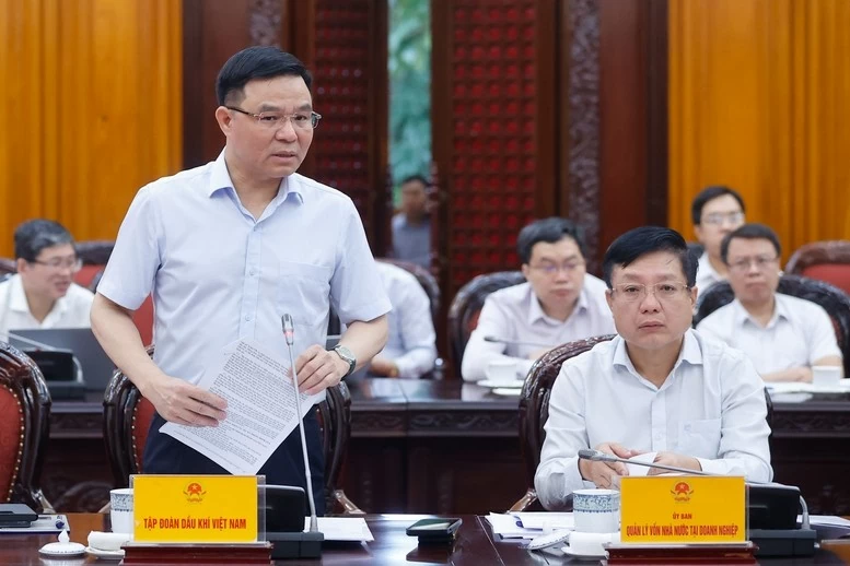 Chủ tịch PVN Lê Mạnh Hùng phát biểu tại cuộc họp - Ảnh: VGP/Nhật Bắc Chủ tịch PVN Lê Mạnh Hùng phát biểu tại cuộc họp - Ảnh: VGP/Nhật Bắc