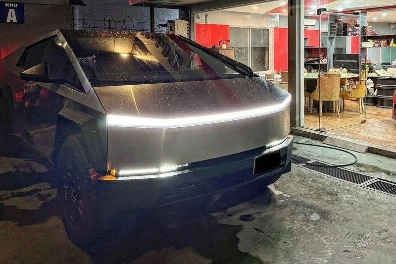 Giá xe Tesla Cybertruck tại Việt Nam vẫn chưa được showroom tiết lộ Giá xe Tesla Cybertruck tại Việt Nam vẫn chưa được showroom tiết lộ