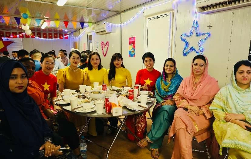 Không khí Ngày Phụ nữ Việt Nam tại Bệnh viện dã chiến ở Nam Sudan Không khí Ngày Phụ nữ Việt Nam tại Bệnh viện dã chiến ở Nam Sudan