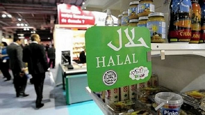 Tiêu chuẩn Halal bao gồm các quy định, thể hiện sự phù hợp dành cho người tiêu dùng Hồi giáo. Tiêu chuẩn Halal bao gồm các quy định, thể hiện sự phù hợp dành cho người tiêu dùng Hồi giáo.
