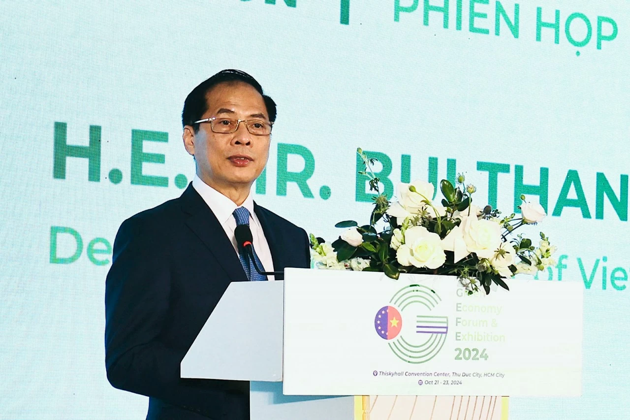Phó Thủ tướng, Bộ trưởng Ngoại giao Bùi Thanh Sơn: Việt Nam quyết tâm xây dựng nền kinh tế xanh và bền vững Phó Thủ tướng, Bộ trưởng Ngoại giao Bùi Thanh Sơn: Việt Nam quyết tâm xây dựng nền kinh tế xanh và bền vững