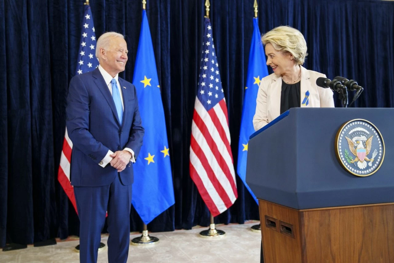 Sau khi tái đắc cử chức Chủ tịch Ủy ban châu Âu (EC), bà Ursula von der Leyen đang chuẩn bị một kỷ nguyên mới cho Brussels, với gia tăng chủ nghĩa bảo hộ toàn cầu và vũ khí hoá sự phụ thuộc kinh tế. (Nguồn: CEPA) Sau khi tái đắc cử chức Chủ tịch Ủy ban châu Âu (EC), bà Ursula von der Leyen đang chuẩn bị một kỷ nguyên mới cho Brussels, với gia tăng chủ nghĩa bảo hộ toàn cầu và vũ khí hoá sự phụ thuộc kinh tế. (Nguồn: CEPA)