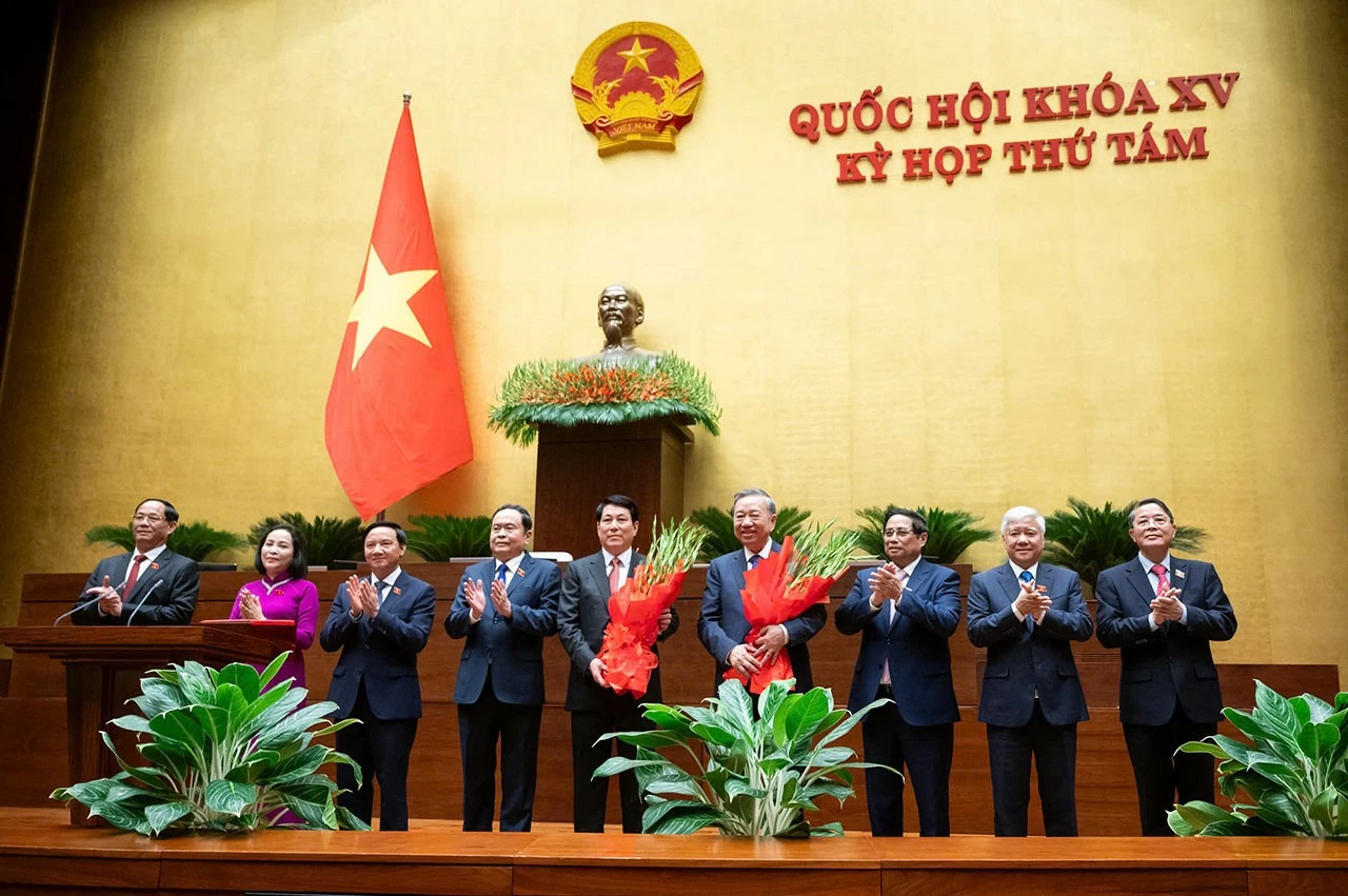 Kỳ họp thứ 8, Quốc hội khóa XV: Chủ tịch nước Lương Cường tuyên thệ nhậm chức Kỳ họp thứ 8, Quốc hội khóa XV: Chủ tịch nước Lương Cường tuyên thệ nhậm chức