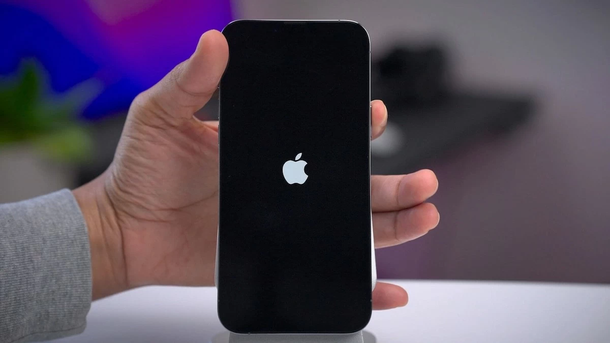 Xem ngày cách khắc phục iPhone vẫn chạy nhưng không lên màn hình Xem ngày cách khắc phục iPhone vẫn chạy nhưng không lên màn hình