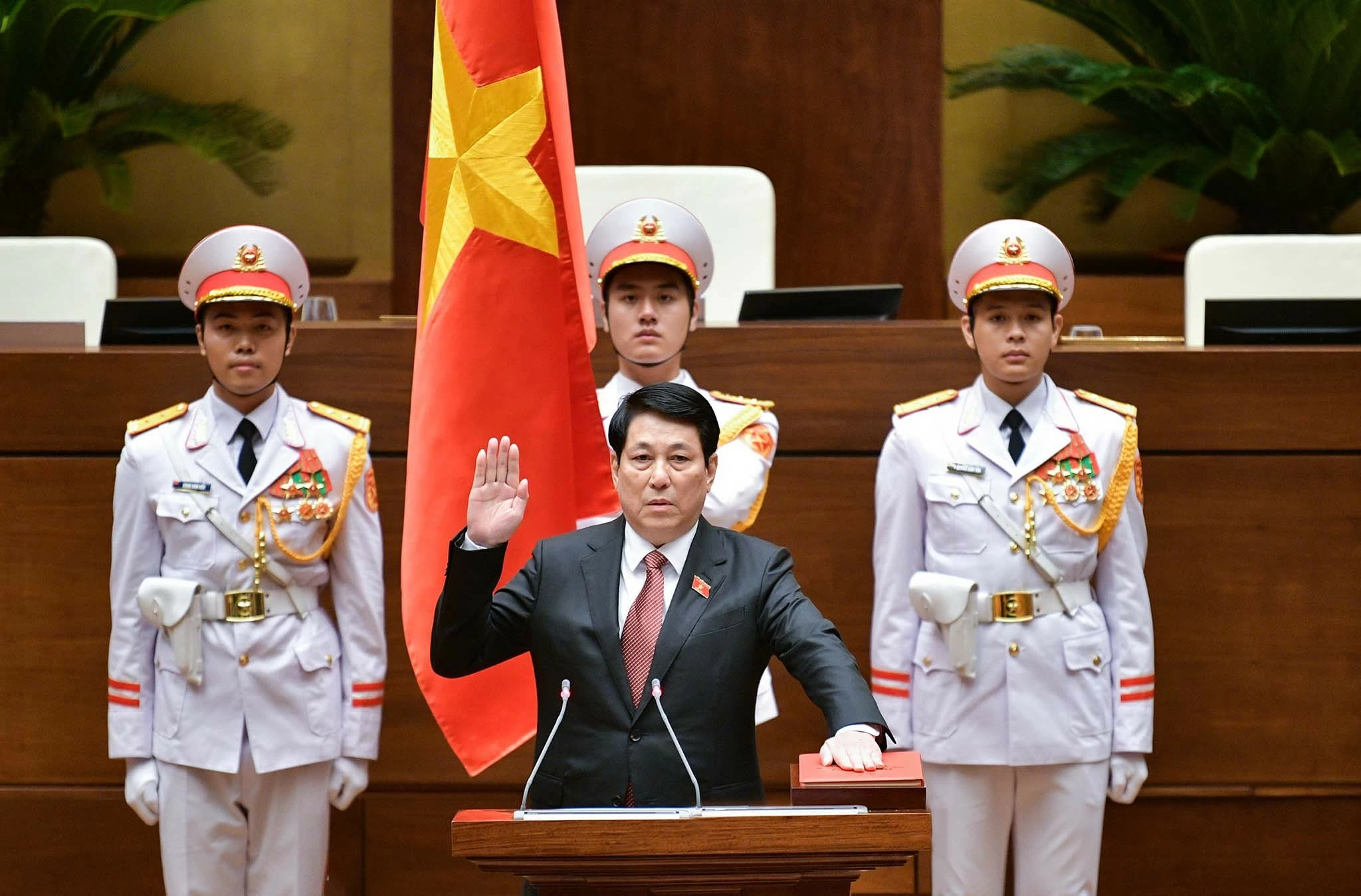 Chủ tịch nước Cộng hòa xã hội chủ nghĩa Việt Nam Lương Cường tuyên thệ nhậm chức. (Nguồn: quochoi.vn)