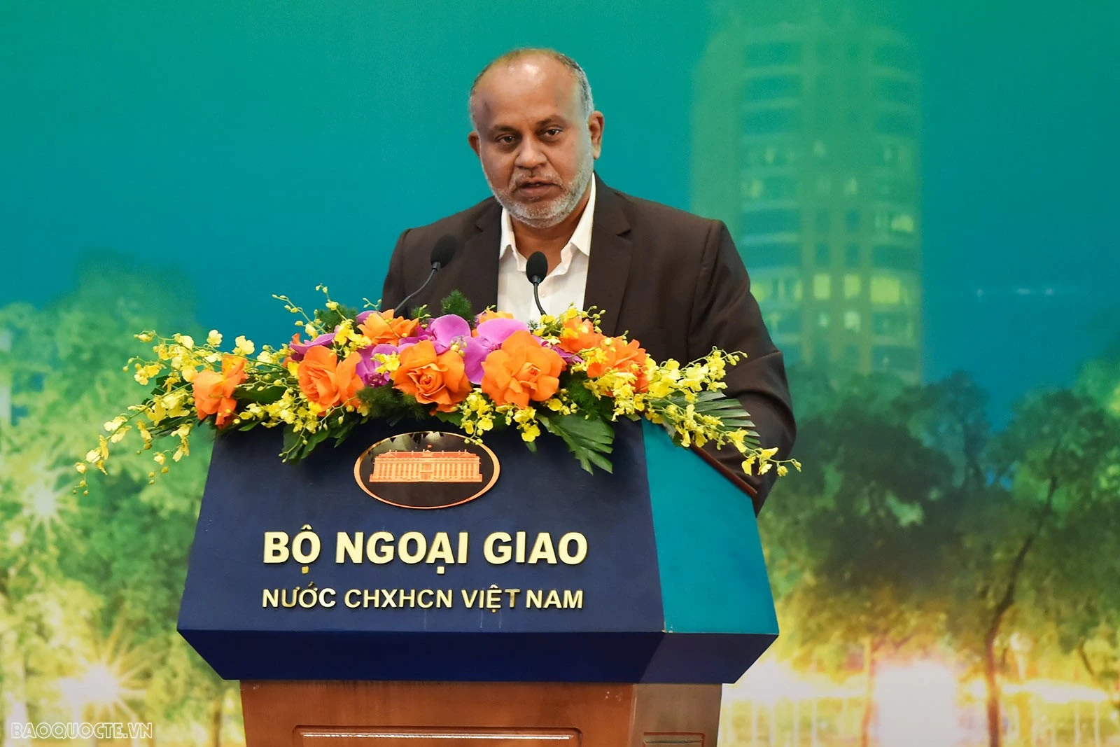 ● Phó Chủ tịch Trung tâm Halal Saudi Arabia, Cơ quan Thực phẩm và Dược phẩm Saudi Arabia (SFDA) Tiến sỹ Yousif S.AlHarbi. (Ảnh: Anh Sơn) ● Phó Chủ tịch Trung tâm Halal Saudi Arabia, Cơ quan Thực phẩm và Dược phẩm Saudi Arabia (SFDA) Tiến sỹ Yousif S.AlHarbi. (Ảnh: Anh Sơn)