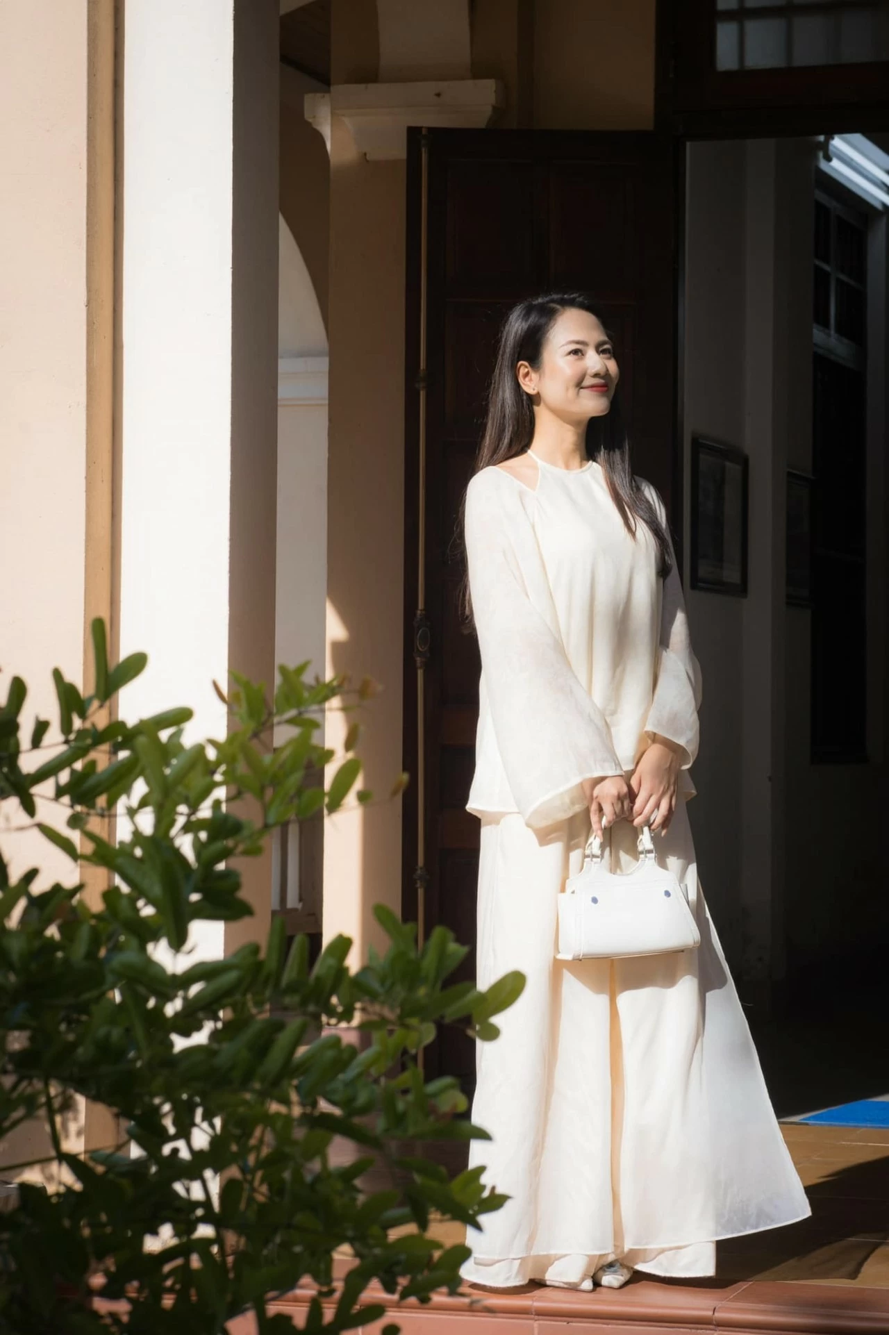 Nhan sắc diễn viên Việt Hoa phim Độc đạo Nhan sắc diễn viên Việt Hoa phim Độc đạo