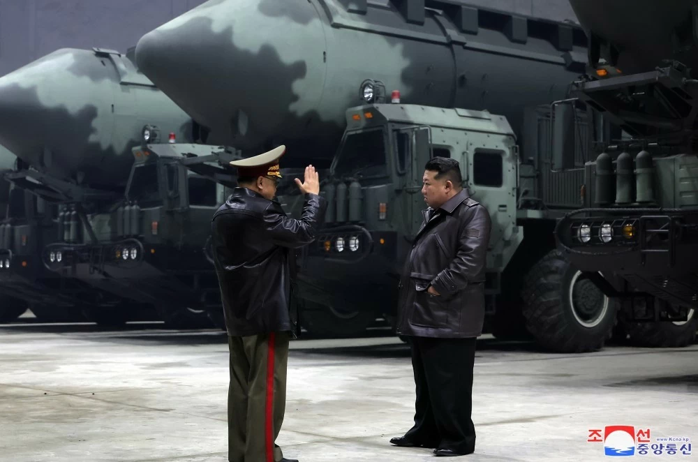 Động thái mới của Chủ tịch Kim Jong Un, Triều Tiên lấy hạt nhân cảnh báo Hàn Quốc và Ukraine Động thái mới của Chủ tịch Kim Jong Un, Triều Tiên lấy hạt nhân cảnh báo Hàn Quốc và Ukraine