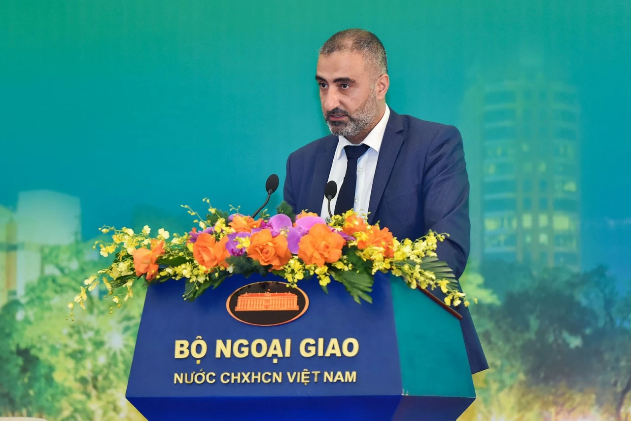 Ông Miran Ismael, Giám đốc Trung tâm chứng nhận Halal châu Âu (ECC Halal) đánh giá cao nỗ lực của Việt Nam trong việc trở thành trung tâm sản xuất và xuất khẩu các sản phẩm Halal chất lượng cao. (Ảnh: Anh Sơn) Ông Miran Ismael, Giám đốc Trung tâm chứng nhận Halal châu Âu (ECC Halal) đánh giá cao nỗ lực của Việt Nam trong việc trở thành trung tâm sản xuất và xuất khẩu các sản phẩm Halal chất lượng cao. (Ảnh: Anh Sơn)