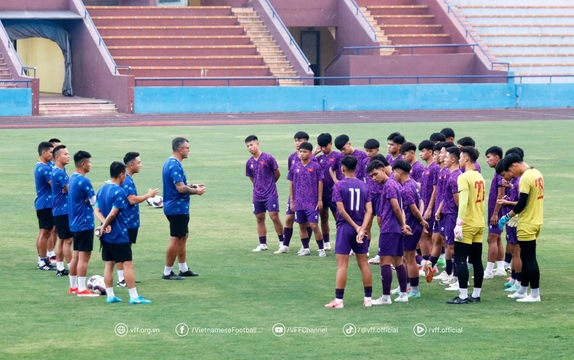 Danh sách 23 cầu thủ đội tuyển U17 Việt Nam tham dự vòng loại giải U17 châu Á 2025 Danh sách 23 cầu thủ đội tuyển U17 Việt Nam tham dự vòng loại giải U17 châu Á 2025