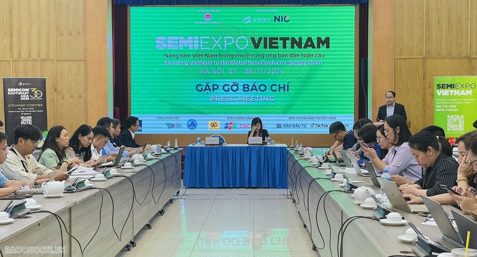 Triển lãm ngành công nghiệp bán dẫn Việt Nam 2024 Triển lãm ngành công nghiệp bán dẫn Việt Nam 2024