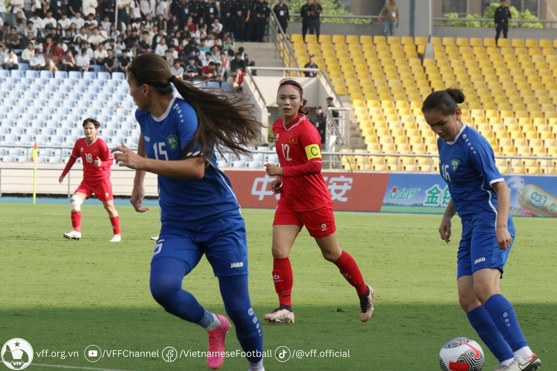 Bóng đá nữ giao hữu quốc tế: Đội tuyển nữ Việt Nam thắng tuyển nữ Uzbekistan Bóng đá nữ giao hữu quốc tế: Đội tuyển nữ Việt Nam thắng tuyển nữ Uzbekistan