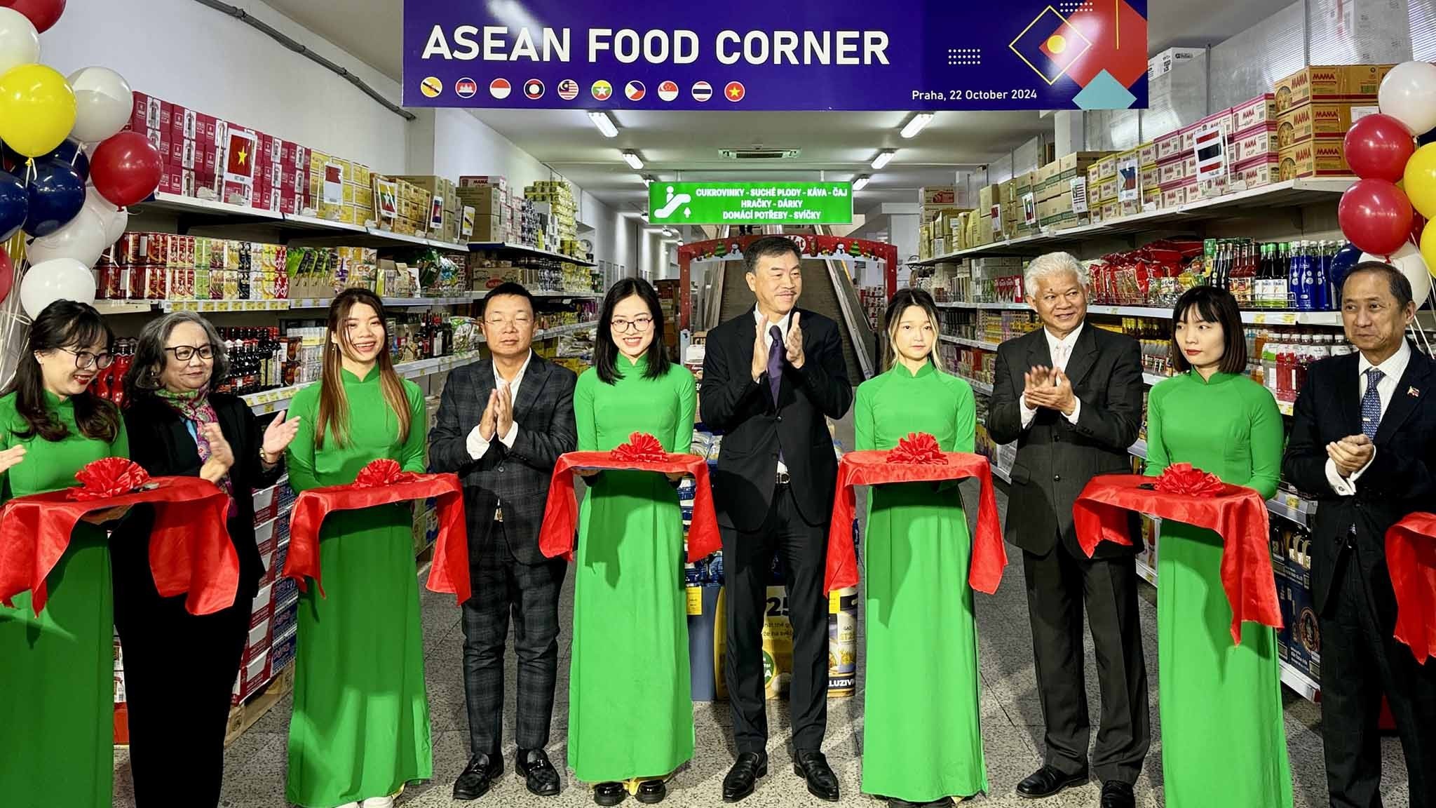 ASEAN Food Corner 2024 - Đưa hàng hóa ASEAN đến gần hơn với người tiêu dùng tại CH. Czech và châu Âu