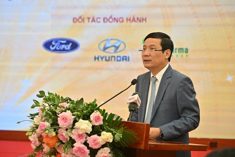 Nâng cao chất lượng thông tin về kinh tế, doanh nghiệp trên báo chí Nâng cao chất lượng thông tin về kinh tế, doanh nghiệp trên báo chí