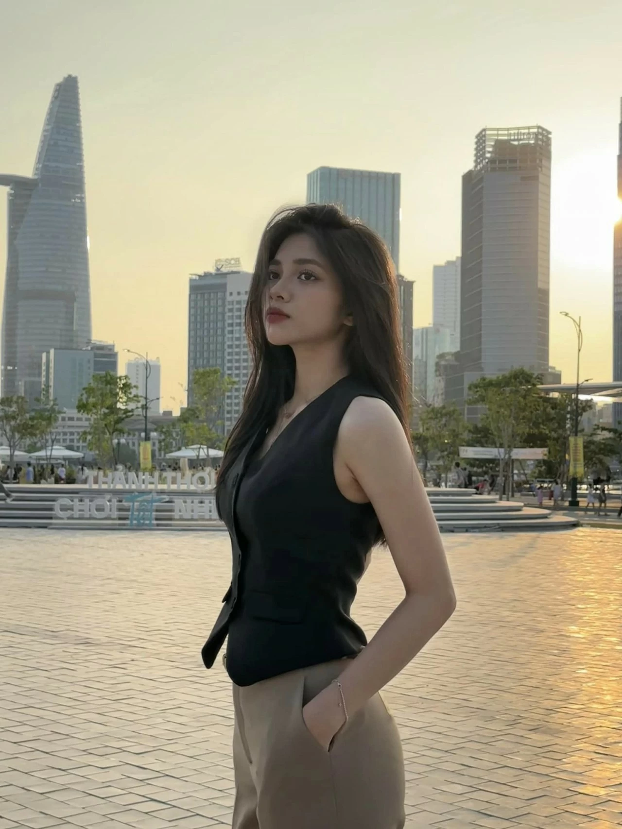 Á hậu Huỳnh Minh Kiên Á hậu Huỳnh Minh Kiên