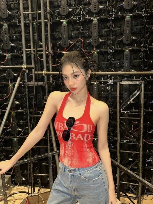 Á hậu Huỳnh Minh Kiên Á hậu Huỳnh Minh Kiên