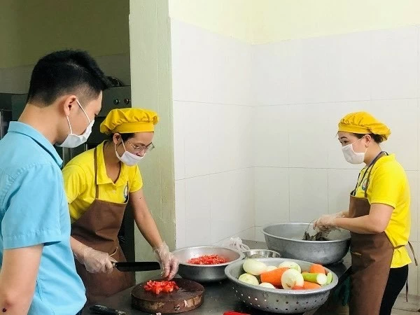 Hà Nội kiểm tra đột xuất công tác an toàn thực phẩm tại các trường Hà Nội kiểm tra đột xuất công tác an toàn thực phẩm tại các trường