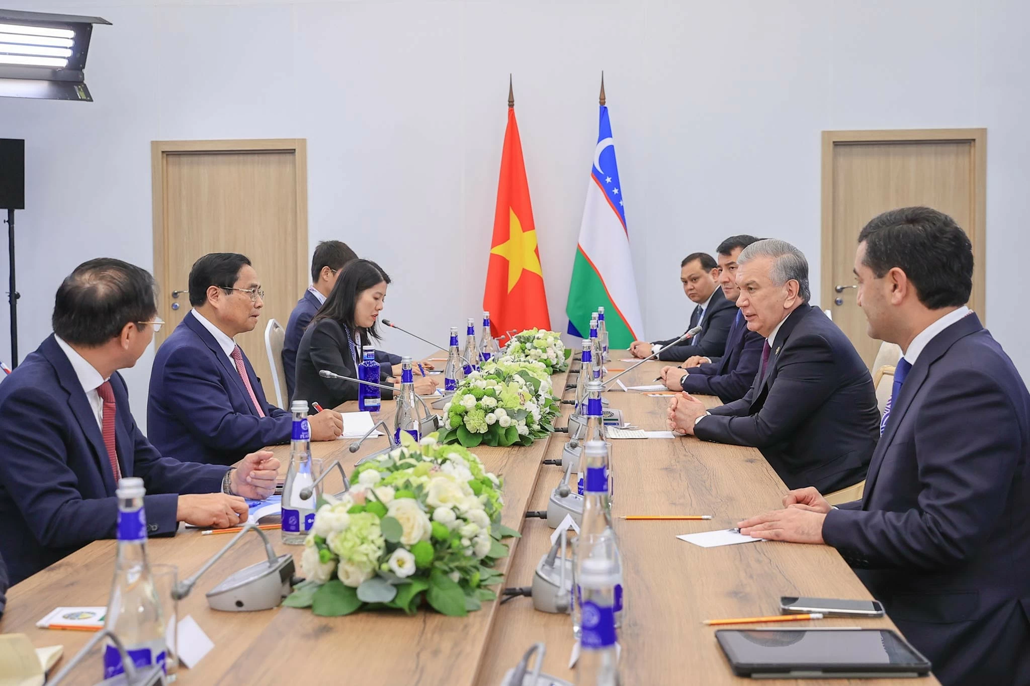 Tổng thống Shavkat Mirziyoyev: Việt Nam là đối tác tin cậy của Uzbekistan tại khu vực châu Á Tổng thống Shavkat Mirziyoyev: Việt Nam là đối tác tin cậy của Uzbekistan tại khu vực châu Á