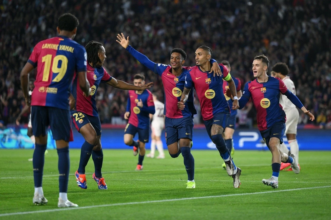 Cầu thủ Barcelona chạy như máy trong trận thắng Bayern Munich Cầu thủ Barcelona chạy như máy trong trận thắng Bayern Munich