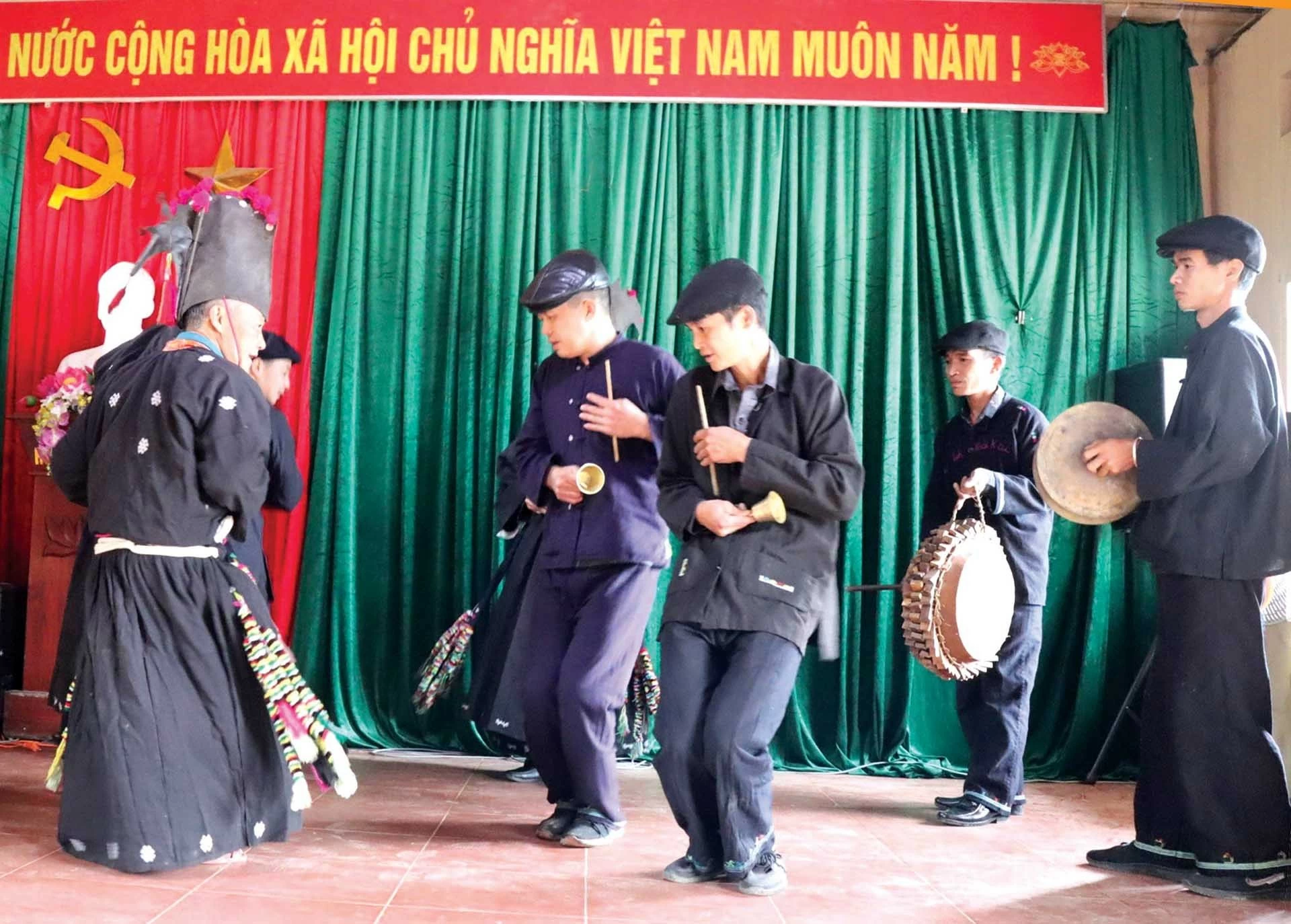 Lạc trong nhịp điệu dân gian ở Cao Bằng Lạc trong nhịp điệu dân gian ở Cao Bằng