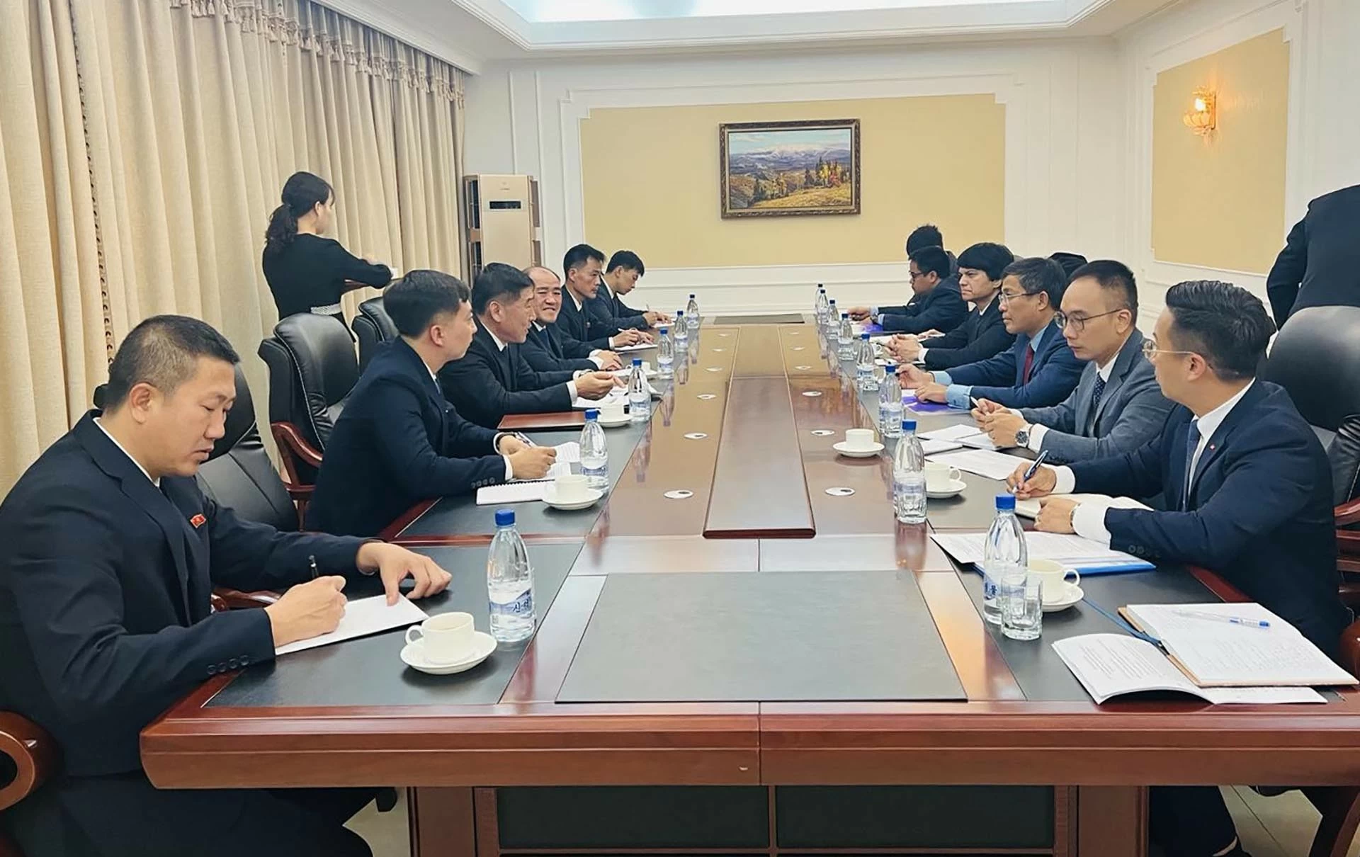 Thứ trưởng Thường trực Bộ Ngoại giao Nguyễn Minh Vũ thăm Triều Tiên họp trao đổi chính sách cấp Thứ trưởng Ngoại giao Việt Nam-Triều Tiên lần thứ 5 Thứ trưởng Thường trực Bộ Ngoại giao Nguyễn Minh Vũ thăm Triều Tiên họp trao đổi chính sách cấp Thứ trưởng Ngoại giao Việt Nam-Triều Tiên lần thứ 5