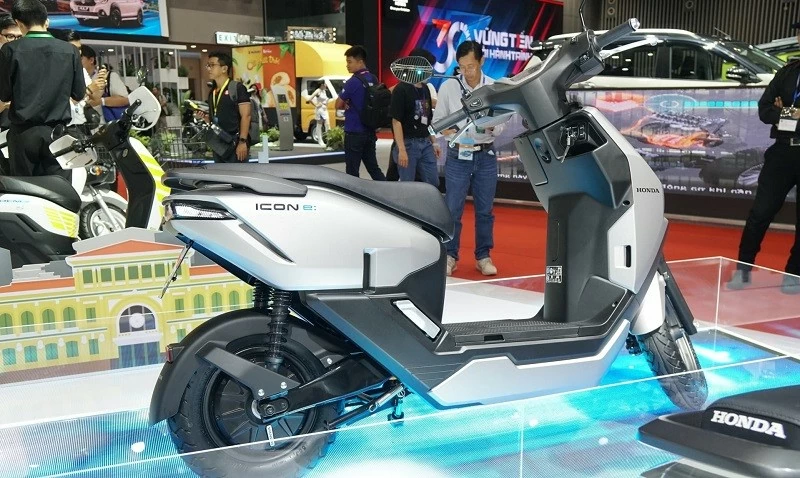 Cận cảnh xe máy điện Honda ICON e: vừa ra mắt tại Việt Nam, giá dự kiến dưới 30 triệu đồng Cận cảnh xe máy điện Honda ICON e: vừa ra mắt tại Việt Nam, giá dự kiến dưới 30 triệu đồng