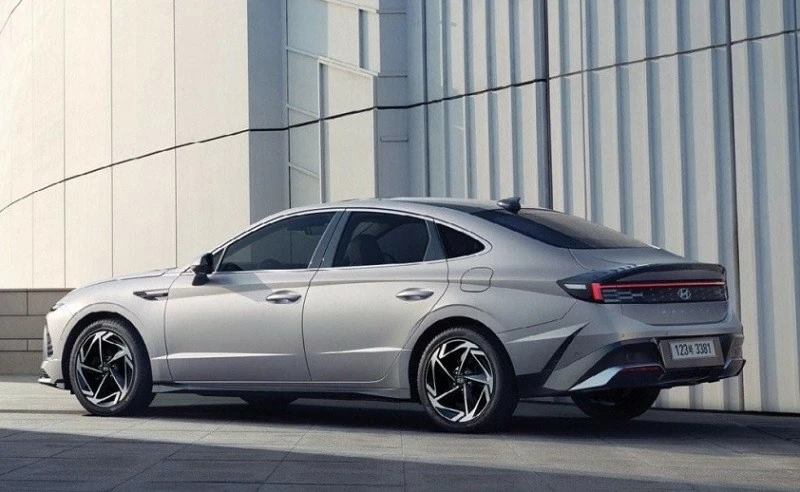 Cận cảnh Hyundai Sonata 2025 vừa ra mắt tại Hàn Quốc, giá từ 517 triệu đồng Cận cảnh Hyundai Sonata 2025 vừa ra mắt tại Hàn Quốc, giá từ 517 triệu đồng