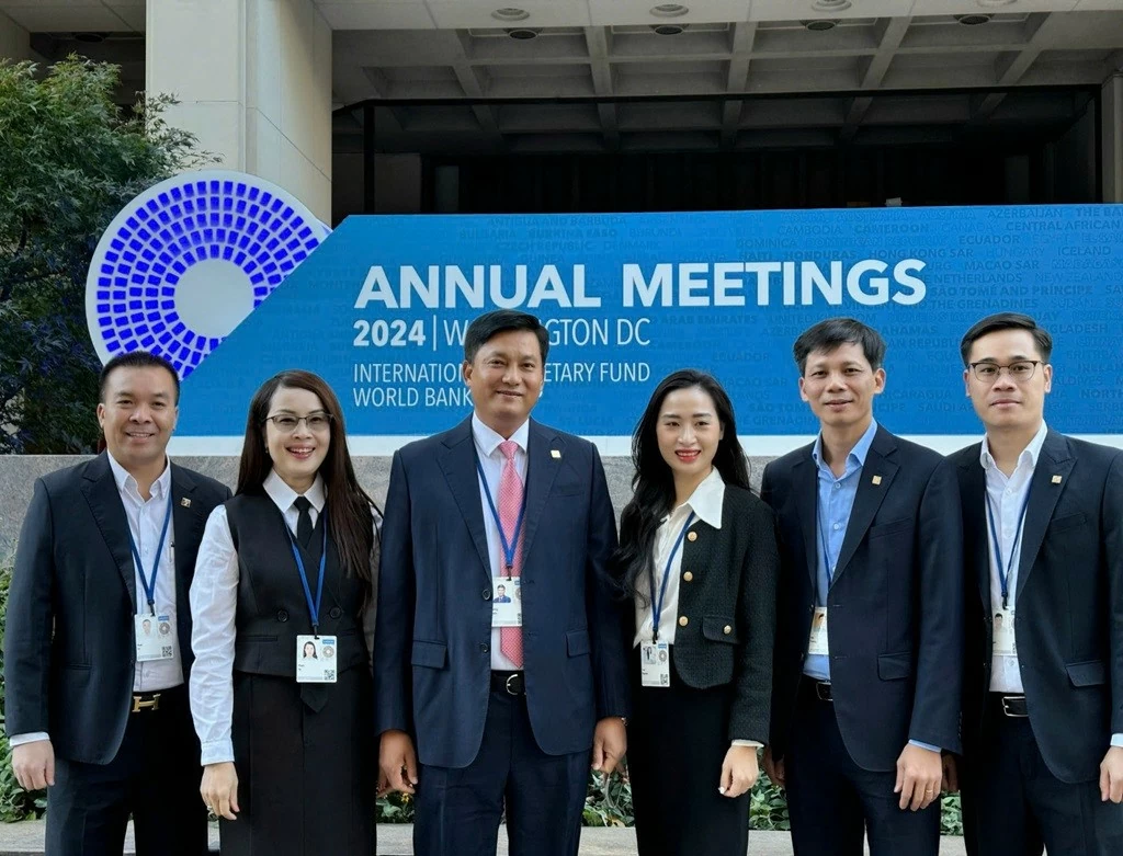 Agribank tham gia đoàn công tác của NHNN dự Hội nghị thường niên IMF/WB năm 2024 Agribank tham gia đoàn công tác của NHNN dự Hội nghị thường niên IMF/WB năm 2024