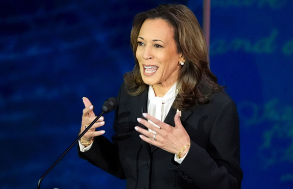 Phong cách thời trang đầy quyền lực của bà Kamala Harris