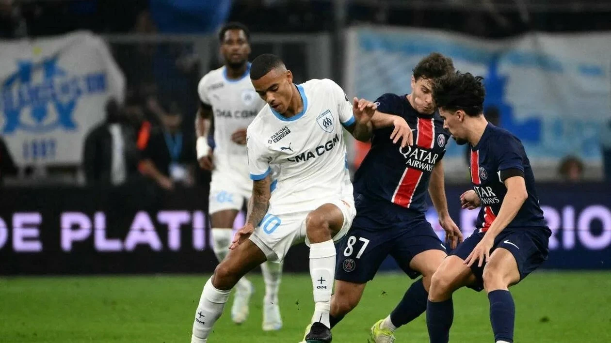 HLV Roberto De Zerbi gay gắt chỉ trích Mason Greenwood HLV Roberto De Zerbi gay gắt chỉ trích Mason Greenwood