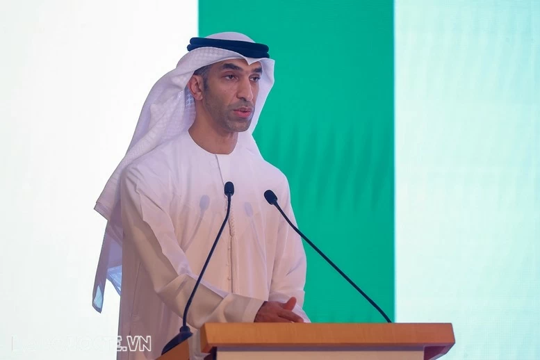 Ông Thani Bin Ahmed Al Zeyoudi, Quốc vụ khanh phụ trách ngoại thương của Bộ Kinh tế UAE đánh giá Việt Nam là một đối tác lý tưởng với UAE - Ảnh: VGP/Nhật Bắc Ông Thani Bin Ahmed Al Zeyoudi, Quốc vụ khanh phụ trách ngoại thương của Bộ Kinh tế UAE đánh giá Việt Nam là một đối tác lý tưởng với UAE - Ảnh: VGP/Nhật Bắc